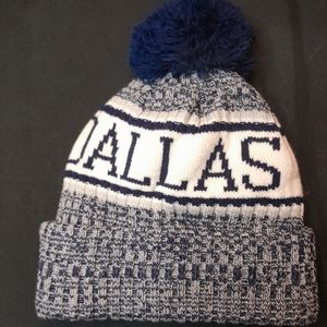 Dallas Beanie In White And Navy Blue OS NWOT, Cowboy Colorway
